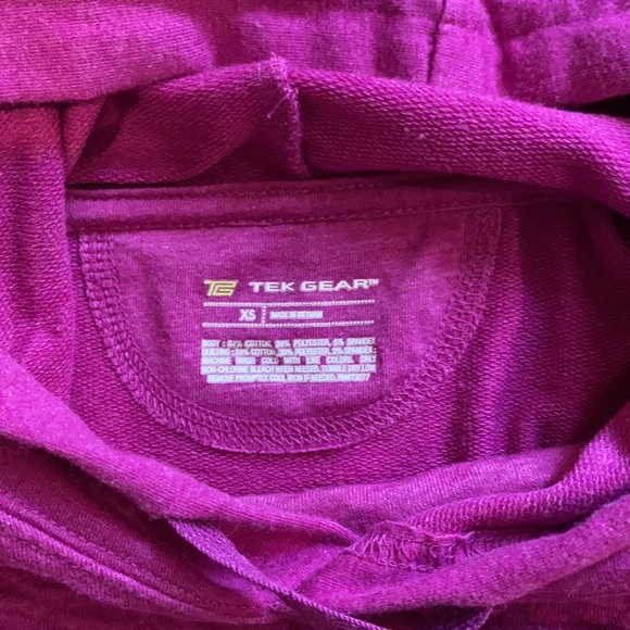 Tek Gear sweater - Picture 2 of 2